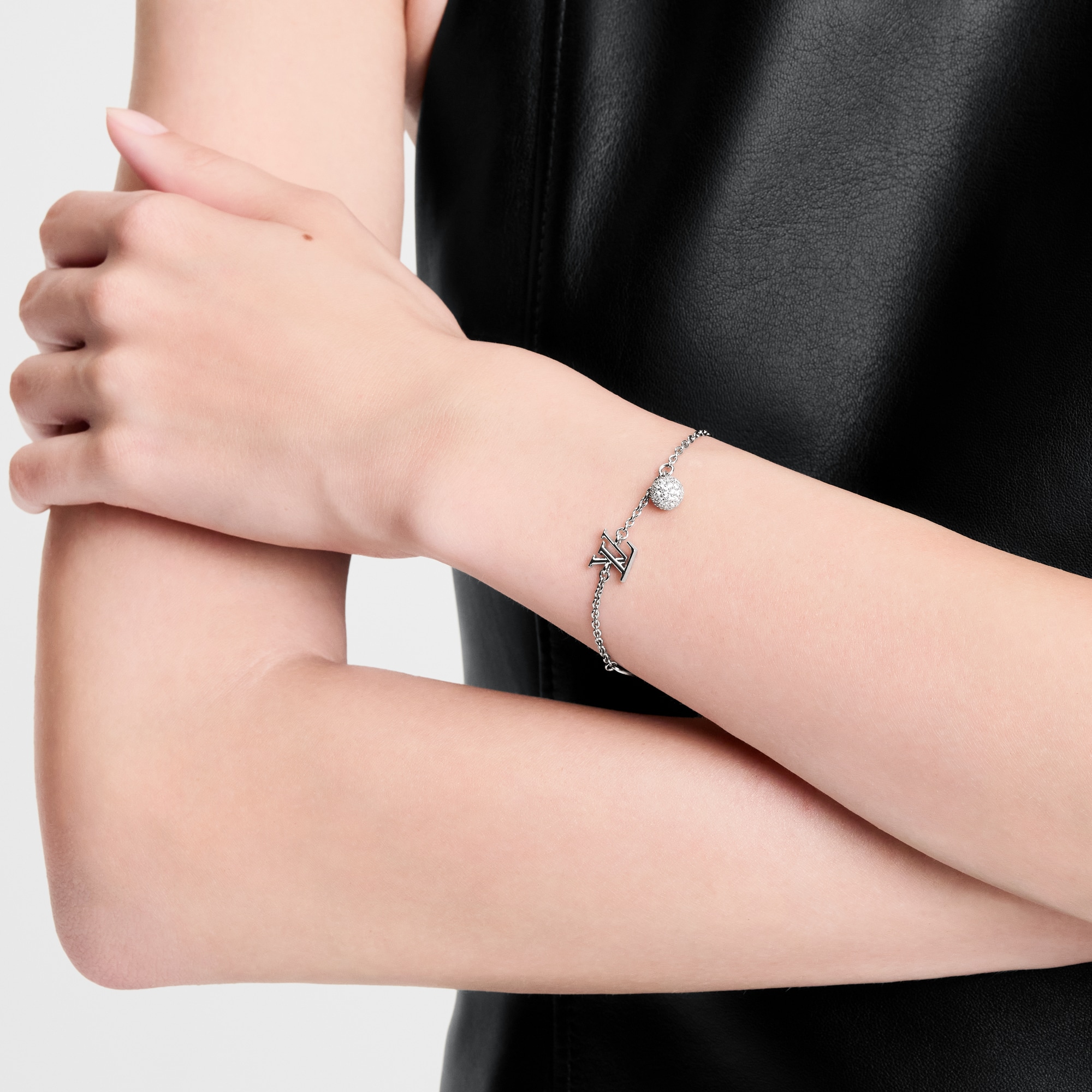 ルイヴィトン ブレスレット・LV アイコニック ルイザ ブレスレット・LV アイコニック ルイザ ストラス S00｜ルイ・ヴィトン